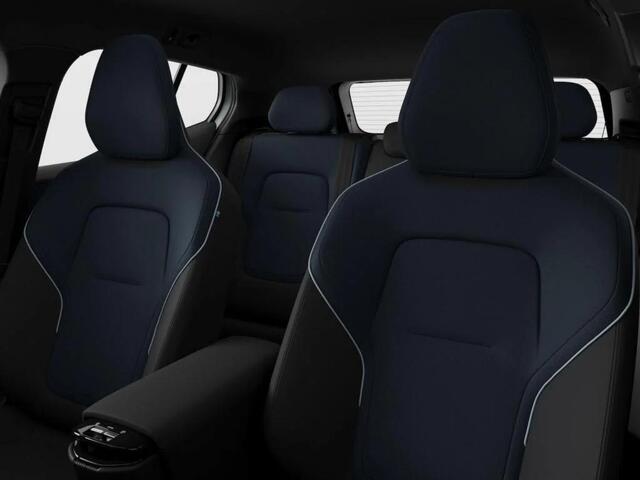 Volvo EX30 Single Motor Extended Range Plus 69 kWh | Getinte ramen | 20 inch 5-Spoke Aero | Verwarmde voorstoelen & stuurwiel | Nieuw uit voorraad |