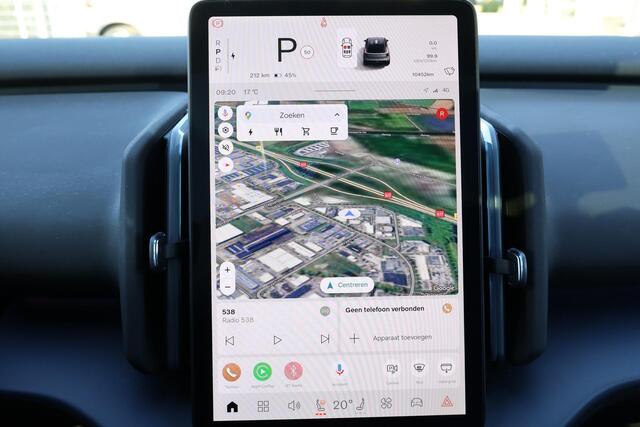 Volvo EX30 Extended Range Ultra 69 kWh - Panoramadak - Climate Pack - Adaptive Cruise Control - Parkeersensoren voor & achter - Extra getint glas - 19' LMV