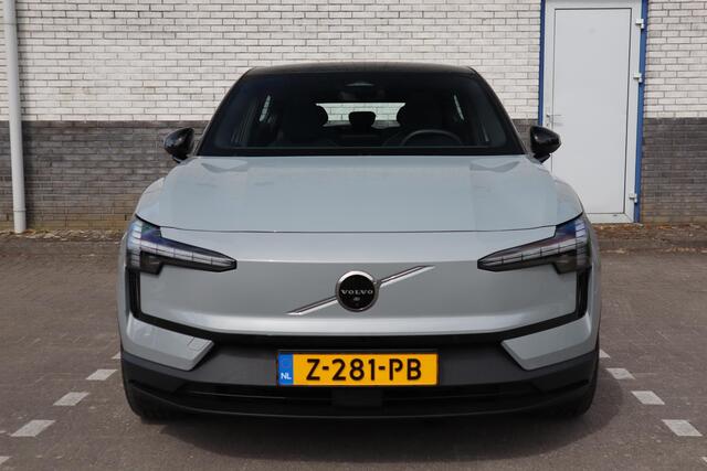 Volvo EX30 Twin Motor Performance Ultra 69 kWh | Stoel & Stuurverwarming | 360-Camera | Panoramadak | Pilot Assist |