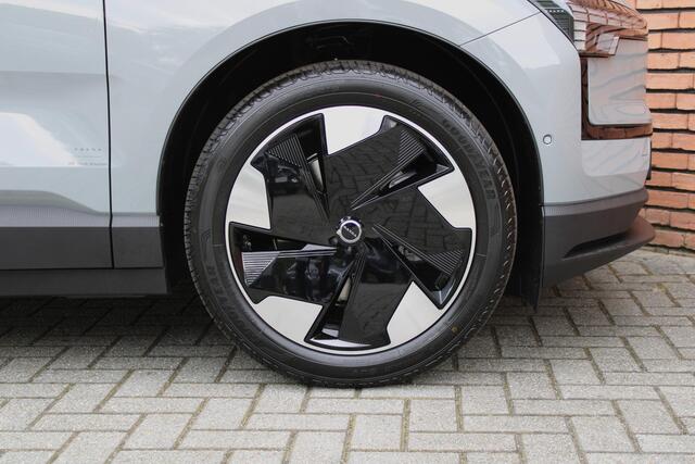 Volvo EX30 Twin Motor Performance Ultra | Verwarmbare Voorstoelen | Panorama Dak | 360 Graden Camera | Parkeersensoren | Navigatiesysteem | Harman Kardon Premium Audio | Apple Carplay/Android Auto | Adaptieve Cruise Control | Dodehoekdetectie Met Correctie | Electro