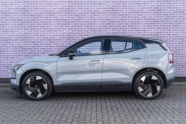 Volvo EX30 Twin Motor Performance Ultra AWD | Trekhaak | 360 Camera | Panoramadak | Elektr. stoelverstelling | Harman Kardon | Keyless | Warmtepomp | Adaptive Cruise