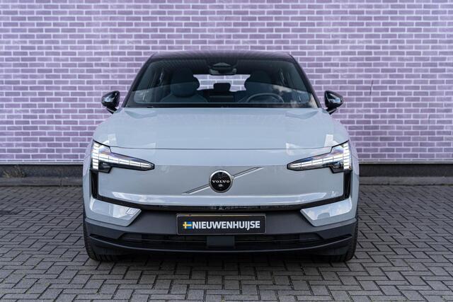 Volvo EX30 Twin Motor Performance Ultra AWD | Trekhaak | 360 Camera | Panoramadak | Elektr. stoelverstelling | Harman Kardon | Keyless | Warmtepomp | Adaptive Cruise
