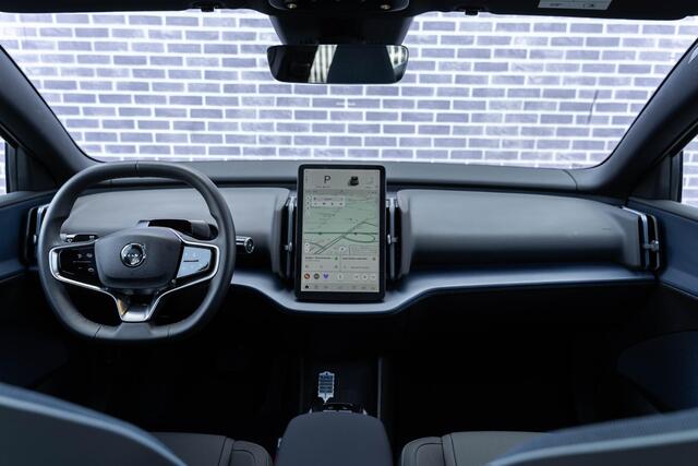 Volvo EX30 Twin Motor Performance Ultra AWD | Trekhaak | 360 Camera | Panoramadak | Elektr. stoelverstelling | Harman Kardon | Keyless | Warmtepomp | Adaptive Cruise