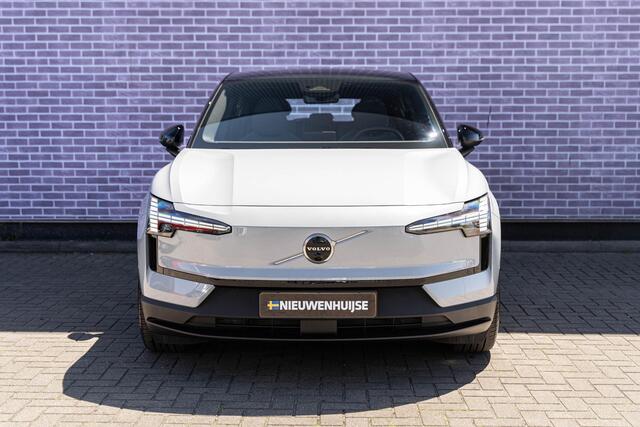 Volvo EX30 Twin Motor Performance Ultra AWD | Stoel-/stuurverwarming | 360 Camera | Elektr. stoelverstelling | Harman Kardon | Keyless | Warmtepomp | Adaptive Cruise | Panoramadak