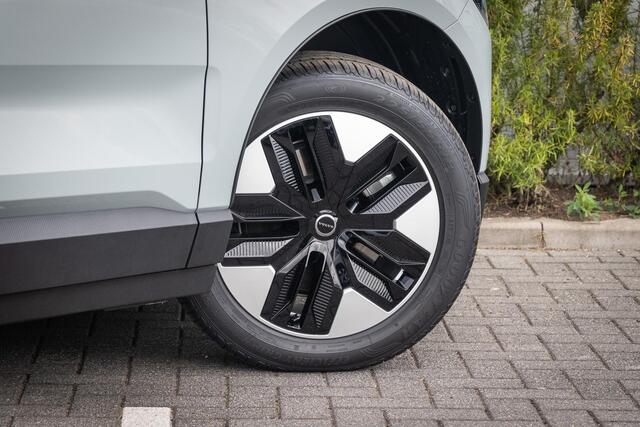 Volvo EX30 Single Motor Extended Range Core 69 kWh | Adaptieve Cruise Control | Stoel + stuurverwarming | Donker glas | Parkeercamera