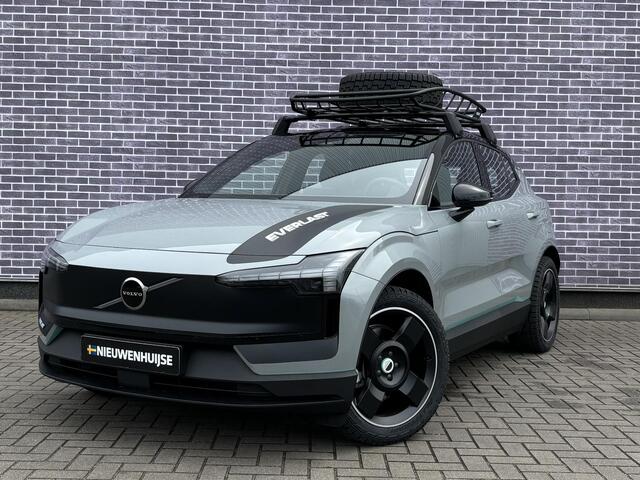 Volvo EX30 Extended Range Plus EVERLAST OUTLAND | EX30 Cross Country | 19" OFF ROAD velgen | Trekhaak | Stoel/stuurverwarming | Parkeercamera