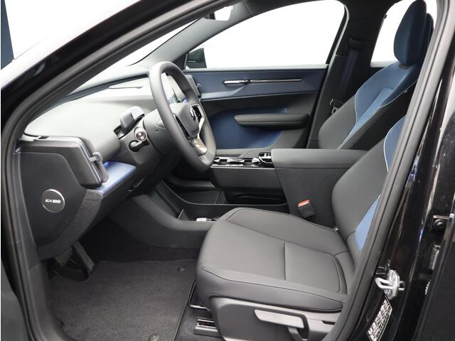 Volvo EX30 Single Motor Extended Range Plus 69 kWh / 20" Wielen / Harman Kardon / Adaptive Cruise / BLIS / Pilot Assist / Parkeercamera / Keyless /