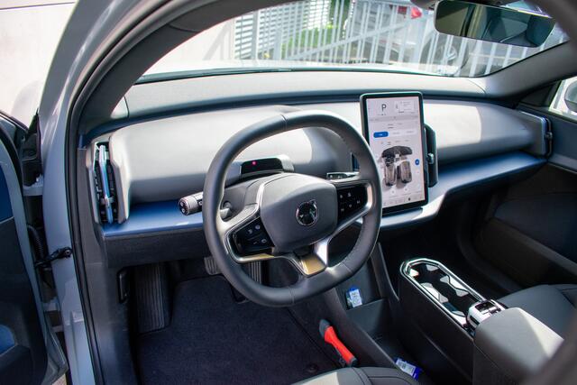 Volvo EX30 Single Motor Extended Range Core 69 kWh -Climate Pack-