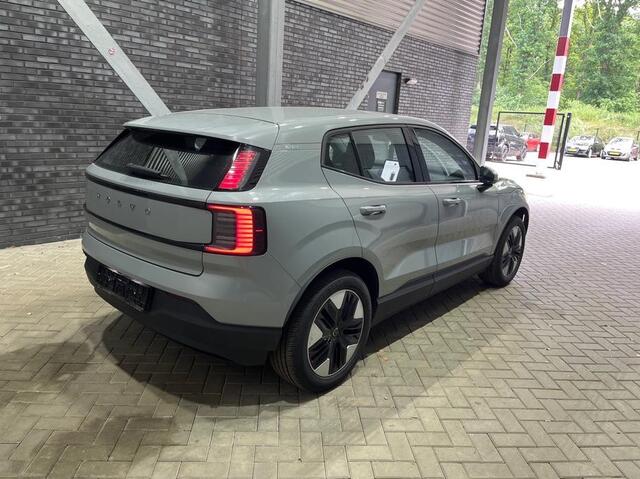 Volvo EX30 Single Motor Extended Range Core 69 kWh | Stoel+Stuurverwarming | ACC | BLIS | Camera