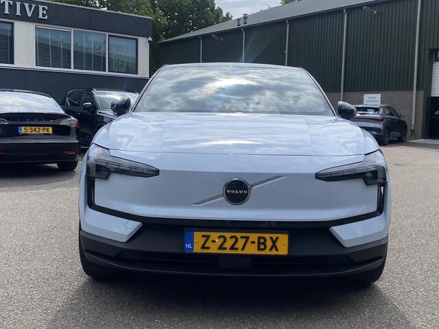 Volvo EX30 Single Motor Extended Range Plus 69 kWh ORIG. NL. NAP KM. | CAMERA | STOEL + STUURVERWARMING