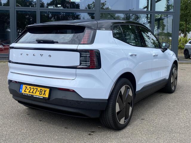 Volvo EX30 Single Motor Extended Range Plus 69 kWh ORIG. NL. NAP KM. | CAMERA | STOEL + STUURVERWARMING