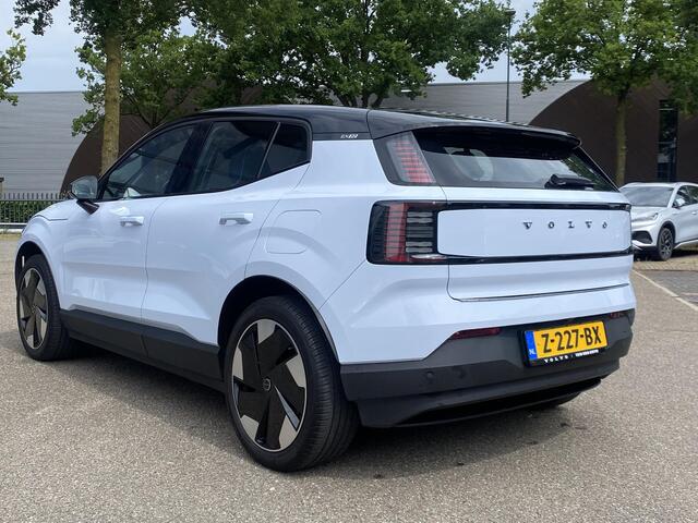 Volvo EX30 Single Motor Extended Range Plus 69 kWh ORIG. NL. NAP KM. | CAMERA | STOEL + STUURVERWARMING