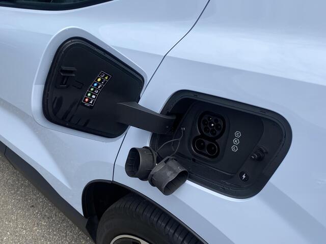 Volvo EX30 Single Motor Extended Range Plus 69 kWh ORIG. NL. NAP KM. | CAMERA | STOEL + STUURVERWARMING