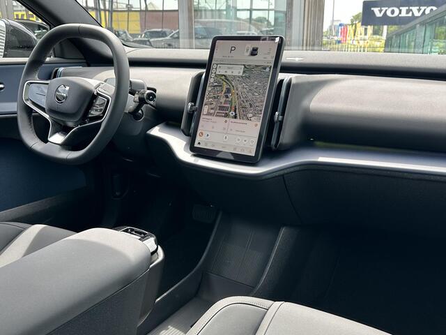 Volvo EX30 Single Motor Extended Range Ultra 69 kWh / MET 5000,- DEMO KORTING VOOR 44.559,- / BLACK EDITION / Direct leverbaar / Pano. dak / 360 camera / Elek. bedienbare stoelen / Harman Kardon /