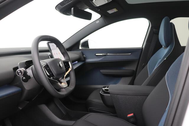 Volvo EX30 Single Motor Extended Range Ultra | Stoel+Stuurverwarming | 20 Inch | Getint Glas