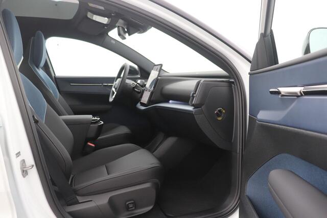 Volvo EX30 Single Motor Extended Range Ultra | Stoel+Stuurverwarming | 20 Inch | Getint Glas