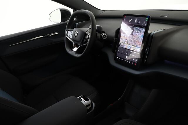 Volvo EX30 SINGLE MOTOR PLUS 51 kWh -CLIMATE|CARPLAY|CAMERA|ADAP.CRUISE|HARMAN/KARDON|GETINT.GLAS
