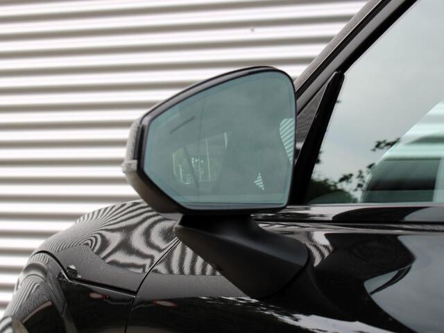 Volvo EX30 Single Motor Extended Range Plus Automaat / Harman Kardon audio / 20" velgen / Onyx Black metallic