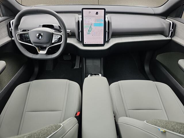 Volvo EX30 Cross Country Twin Motor Performance Ultra 69 kWh | Private Lease ¤629,- p/m incl. BTW | 360 graden parkeerverwarming | Stoelverwarming | Elektrische verstelbare stoelen |