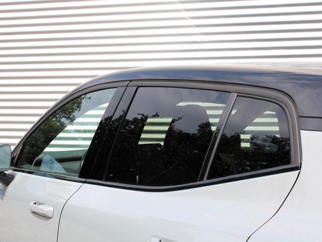 Volvo EX30 Twin Motor Performance Ultra Automaat / Panoramadak / Adaptive Cruise / 360* camera / Privacy Glass / Harman Kardon audio
