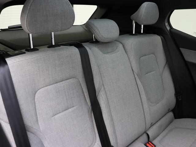 Volvo EX30 Extended Range Ultra 69 kWh / ¤ 7.000,- VOORAADKORTING / NIEUW 10km! / DIRECT LEVERBAAR / WOOL BLEND / GETINT GLAS / 22kw LADER / PANORAMADAK / 360 CAMERA / ELEKTR. STOELEN /