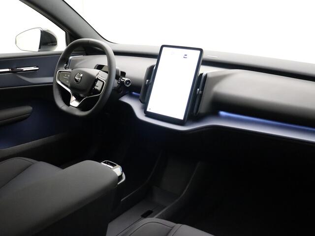 Volvo EX30 Extended Range Plus 69 kWh / ¤7.000,- Voorraadkorting / NIEUW 10km! / DIRECT LEVERBAAR / 20'' / METALLIC LAK / ACC / BLIS / ELEKTR. ACHTERKLEP /