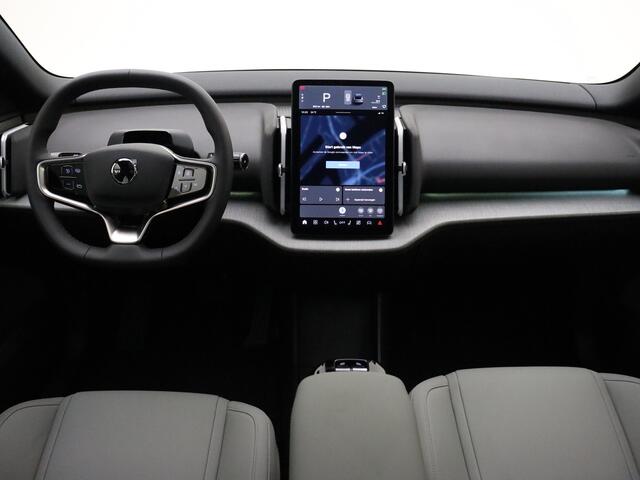 Volvo EX30 Cross Country Twin Motor Performance Ultra 69 kWh / NIEUW 10KM! / 4X4 /Stoelverwarming + Stuurw. Verwarming | Getint Glas Achter | Panorama Dak | 360 Graden Camera | Parkeersensoren | Google | Harman Kardon Premium Audio