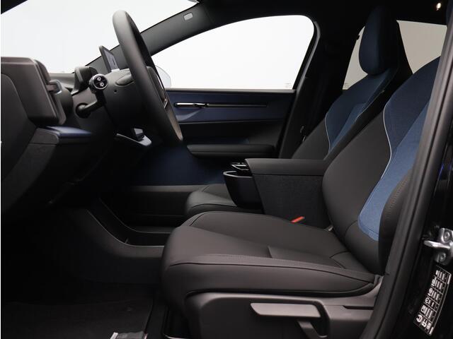 Volvo EX30 Single Motor Extended Range Plus 69 kWh / Stoel- + Stuurwielverwarming / BLIS / Achterruitrijcamera / Adapt. Cruise Control / Getint glas