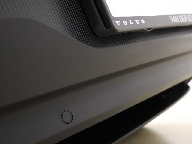 Volvo EX30 Extended Range Plus 69 kWh / H&K Audio / Stoel/- stuurverwarming / Elektr. achterklep / Camera achter / Pilot Assist /
