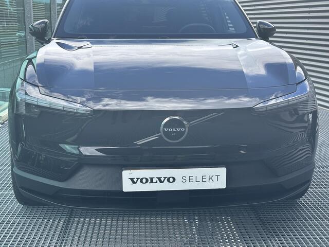 Volvo EX30 Twin Motor Performance Ultra 69 kWh / Pano. dak / 360 camera / Elek. verstelbare stoelen / Stuur + stoelen verwarmd / Harman Kardon / Pilot assist /