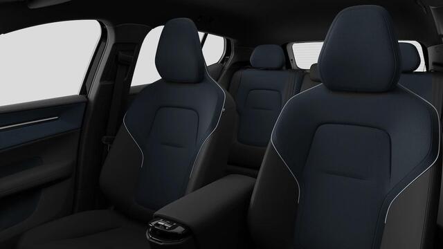 Volvo EX30 Single Motor Extended Range Plus Europa 69 kWh | Verwacht Nov. 2025 | 17% Bijtelling | Elektrisch Verstelbare Voorstoelen | Stoel & Stuurverwarming | Harman Kardon Premium Audio |