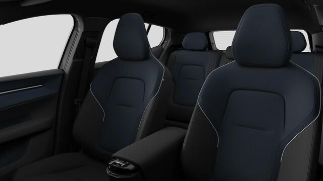Volvo EX30 Single Motor Extended Range Plus Europa 69 kWh | Verwacht Dec. 2025 | 17% Bijtelling | Elektrisch Verstelbare Voorstoelen | Stoel & Stuurverwarming | Harman Kardon Premium Audio | Elektrische Kofferbak |