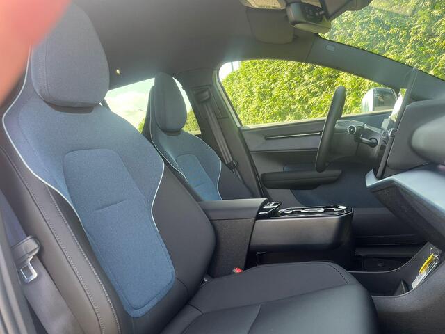 Volvo EX30 Extended Range Plus Getinte Ramen | nieuw uit voorraad | LAAGSTEPRIJS garantie