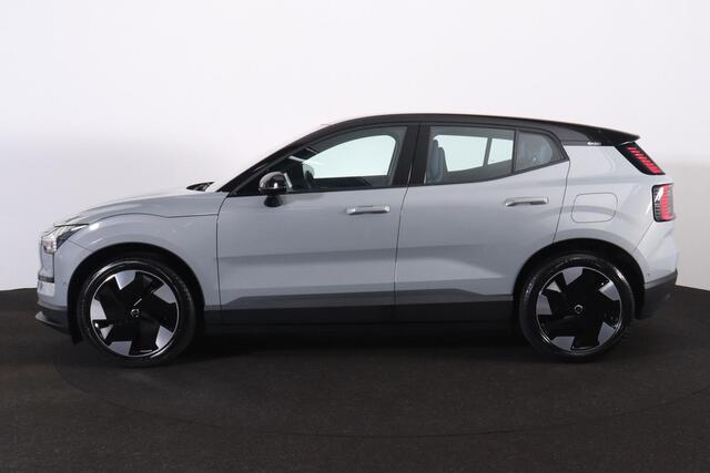 Volvo EX30 Performance Ultra 69 kWh - Climate Pack - Panoramadak - 360º Camera - Adaptive Cruise Control - Harman/Kardon audio - Elektr. bedienb. bestuurdersstoel - Apple Carplay - 19' LMV