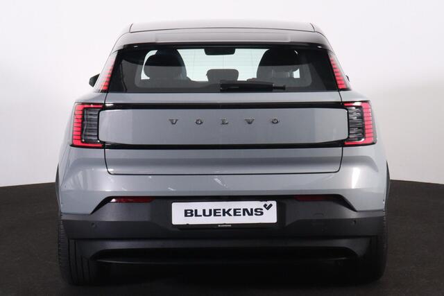 Volvo EX30 Performance Ultra 69 kWh - Climate Pack - Panoramadak - 360º Camera - Adaptive Cruise Control - Harman/Kardon audio - Elektr. bedienb. bestuurdersstoel - Apple Carplay - 19' LMV