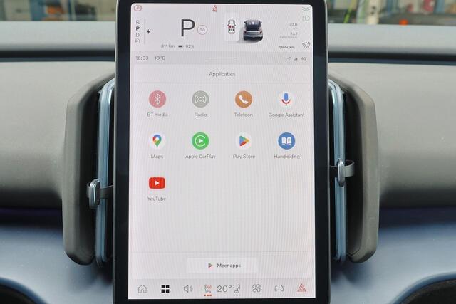 Volvo EX30 Performance Ultra 69 kWh - Climate Pack - Panoramadak - 360º Camera - Adaptive Cruise Control - Harman/Kardon audio - Elektr. bedienb. bestuurdersstoel - Apple Carplay - 19' LMV
