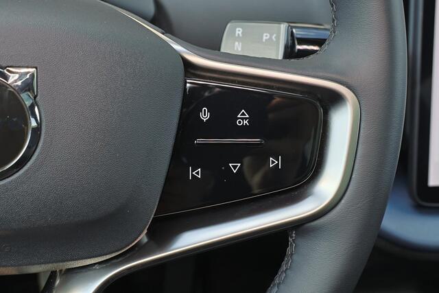 Volvo EX30 Extended Range Ultra 69 kWh - Panoramadak - Climate Pack - Harman/Kardon audio - Parkeercamera achter - Extra getint glas - 19' LMV
