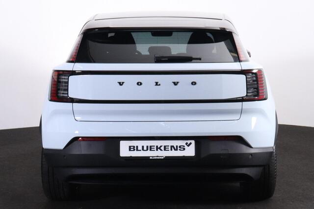 Volvo EX30 Single Motor Extended Range Plus 69 kWh - Adaptive Cruise Control - Elektrisch bedienbare voorstoelen - Climate Pack - Parkeercamera achter - Harman Kardon Audio - Getint glas - Verwarmde voorstoelen & stuur - Parkeersensoren voor & achter - Draadloze tel