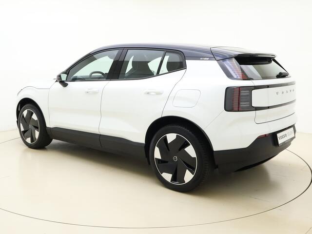 Volvo EX30 Single Motor Extended Range Plus 69 kWh | All Season banden | Stoelverwarming | Extra getint glas