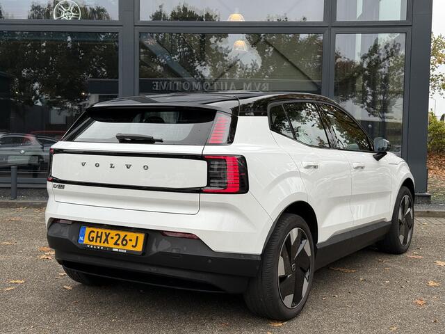 Volvo EX30 Twin Motor Performance Plus 69 kWh ELEKTRISCHE STOEL. | STOEL/ STUUR VERWARMING |VOLVO FABRIEKSGARANTIE|
