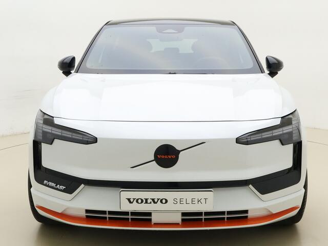 Volvo EX30 - EVERLAST - Extended Range Plus / 1.000 km's ! / 21" Block spoke satin black / Eibach verlagingsset / Getint glas / Stoel + Stuurwiel Verwarming /