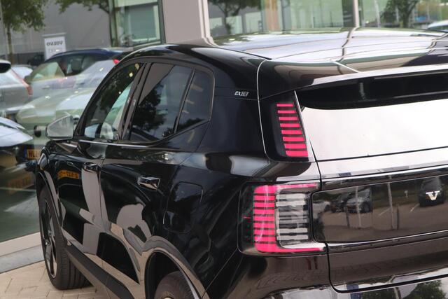 Volvo EX30 Single Motor Extended Range Plus 69 kWh | Keyless Entry| Harman Kardon audiosysteem| Extra getint glas achter| Elektrisch bedienbare achterklep|