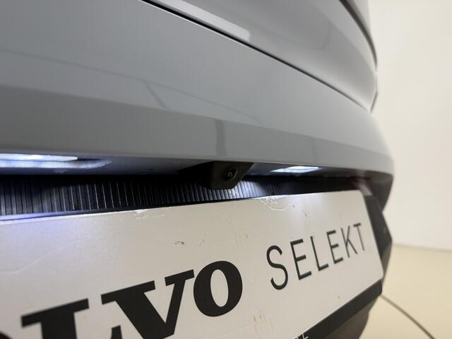 Volvo EX30 Extended Range Plus / Stoel + Stuurw. Verwarming / Getint glas / Zwart dak / H&K Audio / PDC + Camera / ACC / BLIS /
