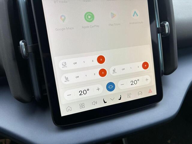 Volvo EX30 Single Motor Extended Range Plus 69 kWh | Beschikbaar vanaf 24-12-2025 | Harman/Kardon | Stoel/Stuur Verwarming | Pilot assist | BLIS | 20" |