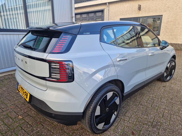 Volvo EX30 Single Motor Extended Range Plus 69 kWh Climate Pack