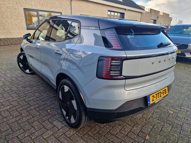 Volvo EX30 Single Motor Extended Range Plus 69 kWh Climate Pack