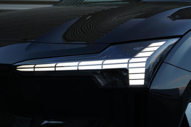 Volvo EX30 Single Motor Extended Range Plus 69 kWh | Climate pack | Warmtepomp | Harman Kardon