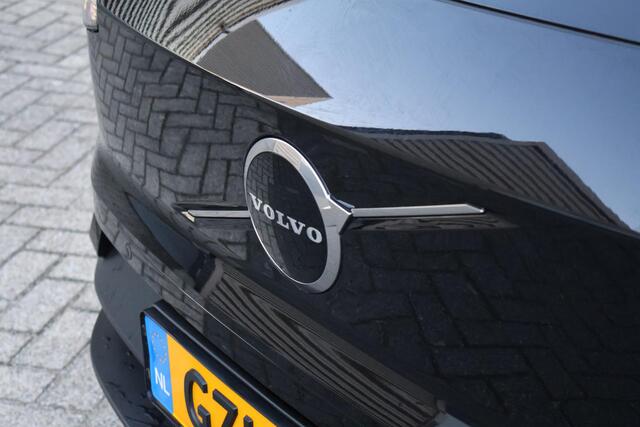 Volvo EX30 Single Motor Extended Range Plus 69 kWh | Climate pack | Warmtepomp | Harman Kardon