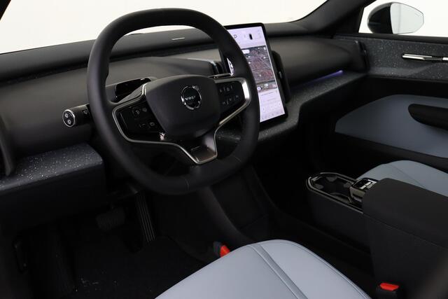 Volvo EX30 TWIN MOTOR PERFORMANCE ULTRA EUROPA SPORT 69 kWh -PANO.DAK|HARMAN/KARDON|360°CAM|AUT.INPARKEREN|BLIS|20"|BREEZE