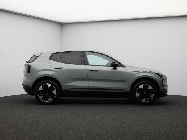 Volvo EX30 Single Motor Plus Europa 51 kWh / Stoel+Stuurverwarming / Elektrische Stoelen / Harman Kardon / Getint Glas / Adaptive Cruise / Keyless / BLIS /